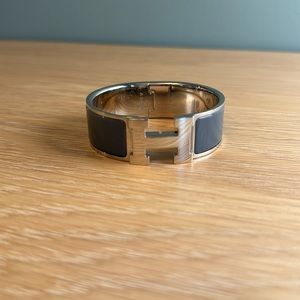 Hermes Clic Clac H bracelet in grey and silver